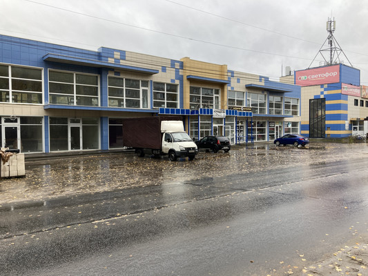 Снять  торговое помещение