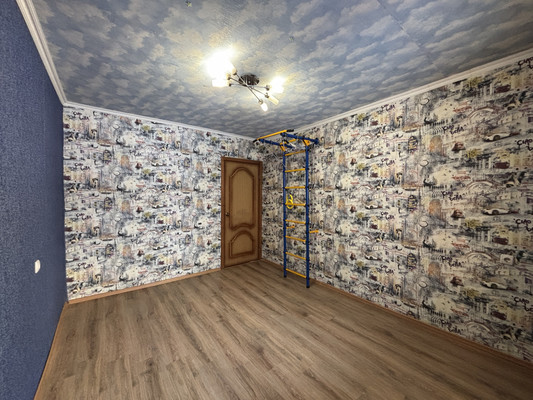 Купить 4-комнатную квартиру